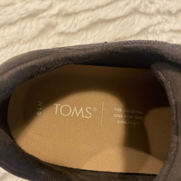 Tom’s Womens Shoes. Worn once. Size 10 - Picture 4 of 5